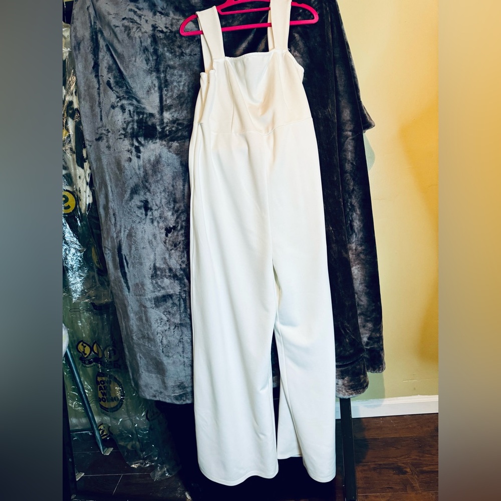 Women’s Jumpsuit White Size Large